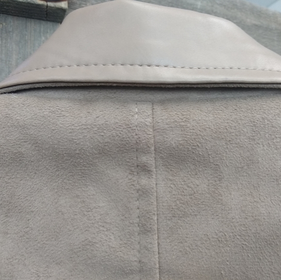 Armani Emporio Collizione Belted Jacket - Picture 9 of 14